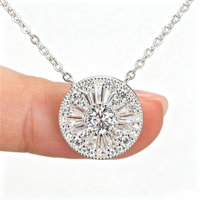 Unisex 925 Silvery Moissanite Geometric Round Collarbone Necklace